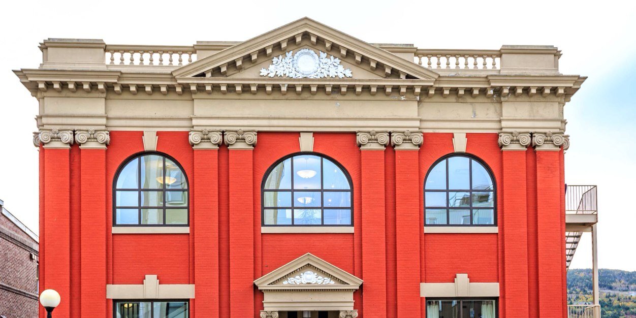 Raymonds Restaurant banner