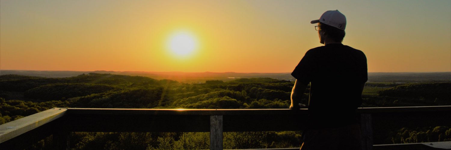 b_farnsworth1's profile banner image