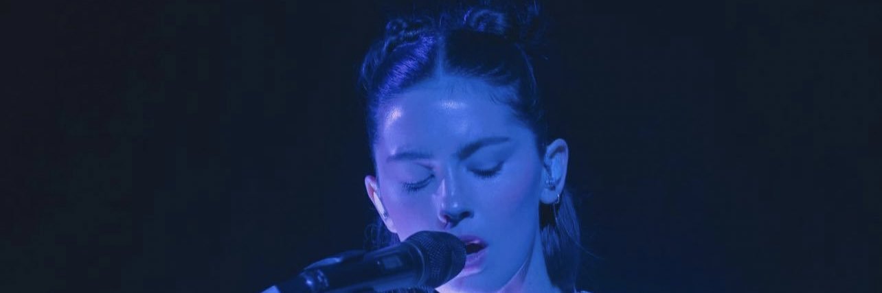 Gracie_Abrams_'s profile banner image