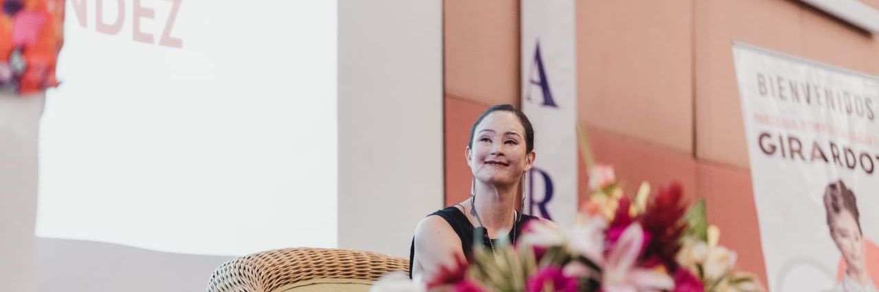 Natalia Ponce de León banner