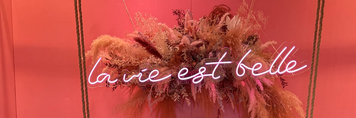 Lou 🦋 banner