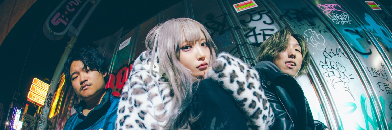 藍 / ai banner