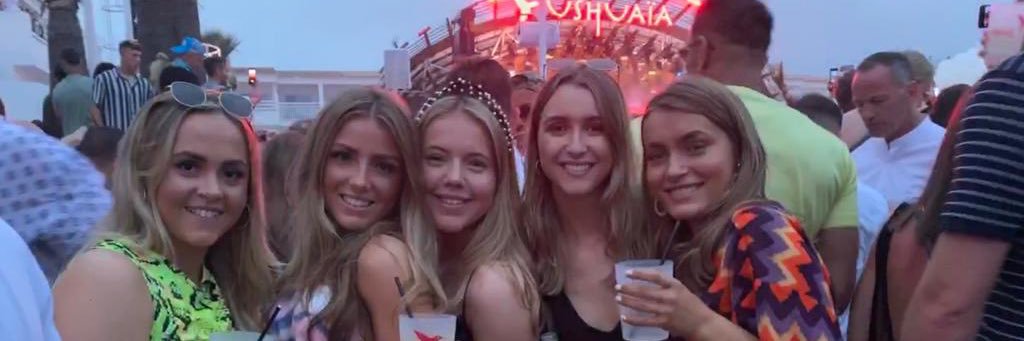 chlocartwrightx's profile banner image