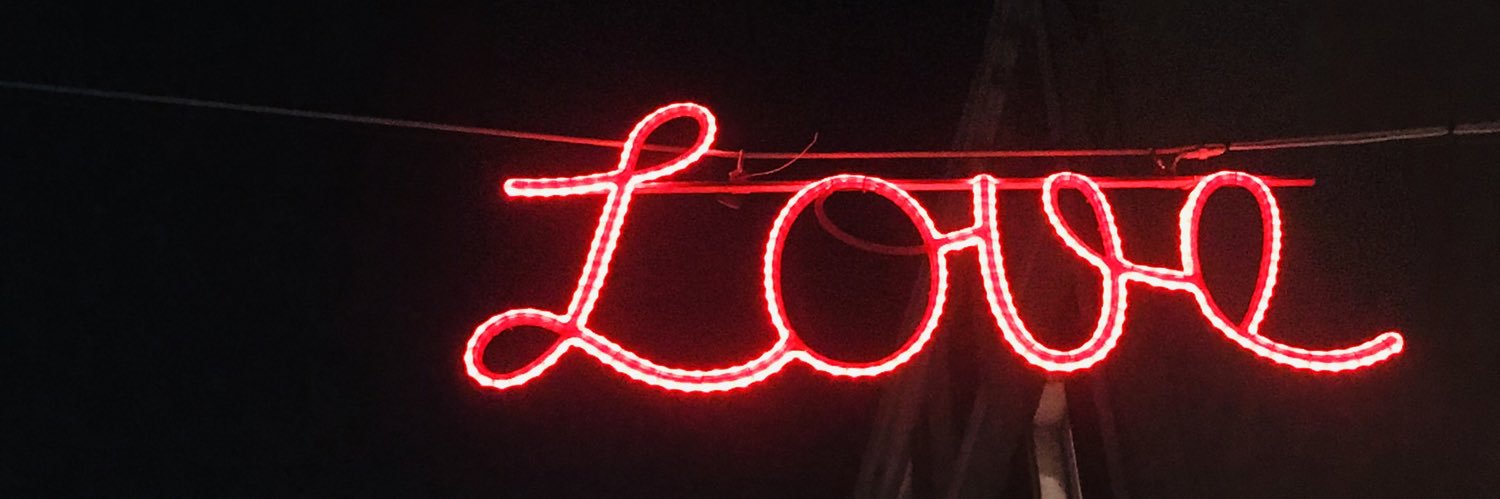laumeslard's profile banner image