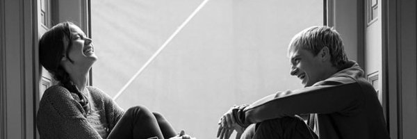 7699Laura Profile Banner