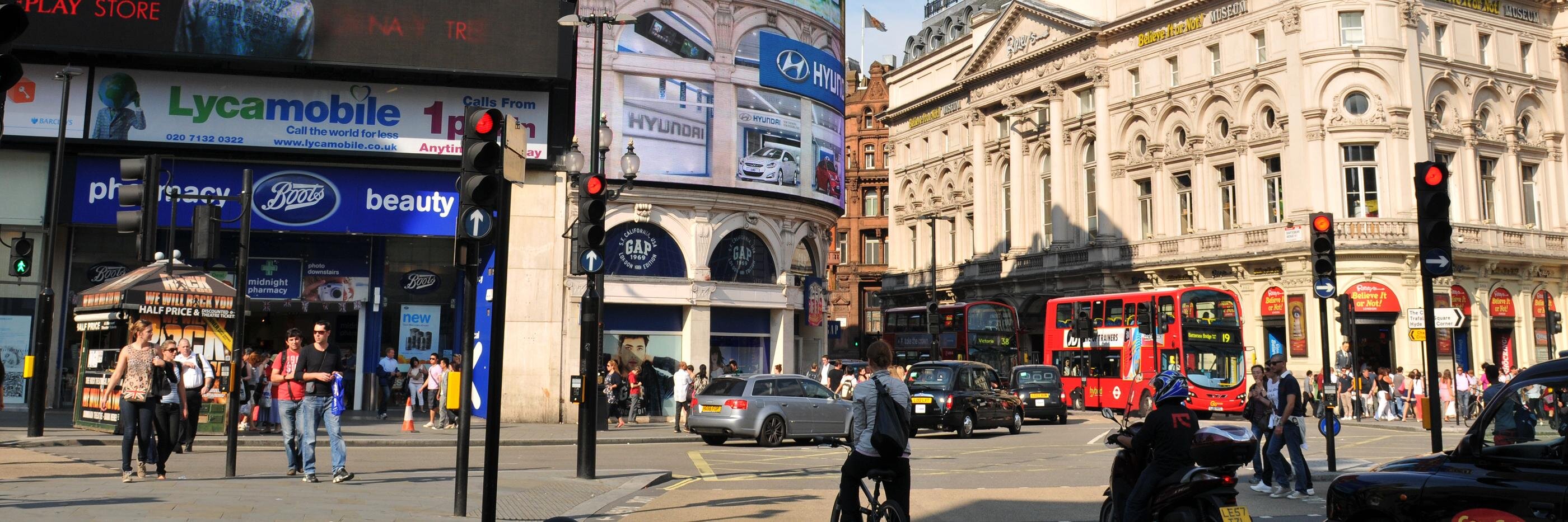 shopslondon's profile banner image