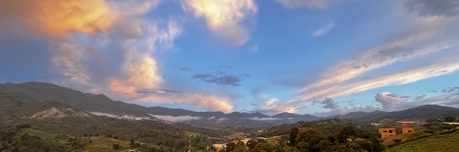 LoperaAngie7's profile banner image