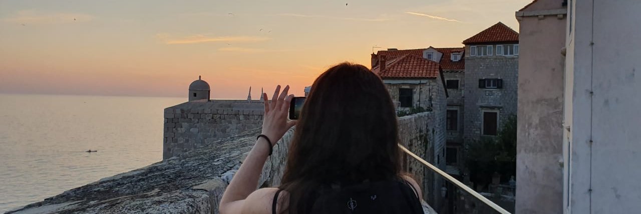 karinbesser's profile banner image