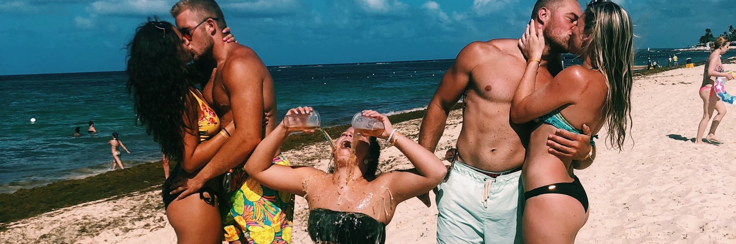 alexisjo5's profile banner image