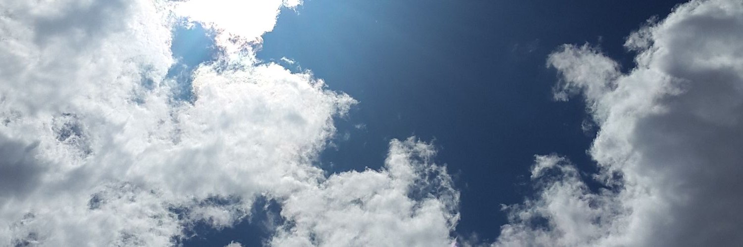 llucket's profile banner image