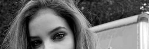 thia_agustina's profile banner image