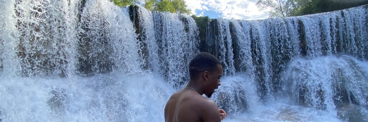 flow_wizzy's profile banner image