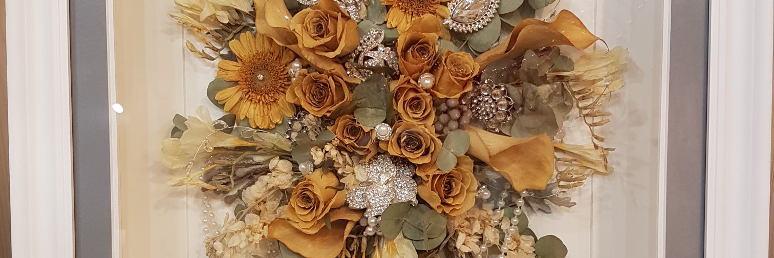 curo_gallery's profile banner image