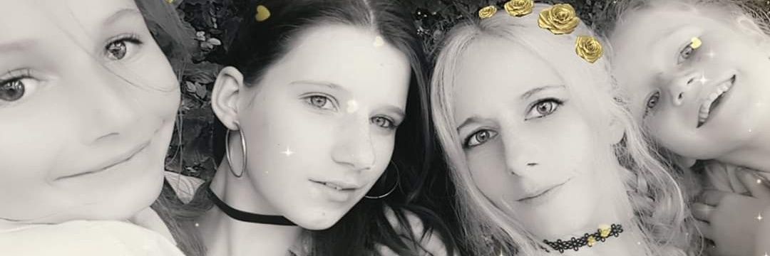 tracieplus's profile banner image
