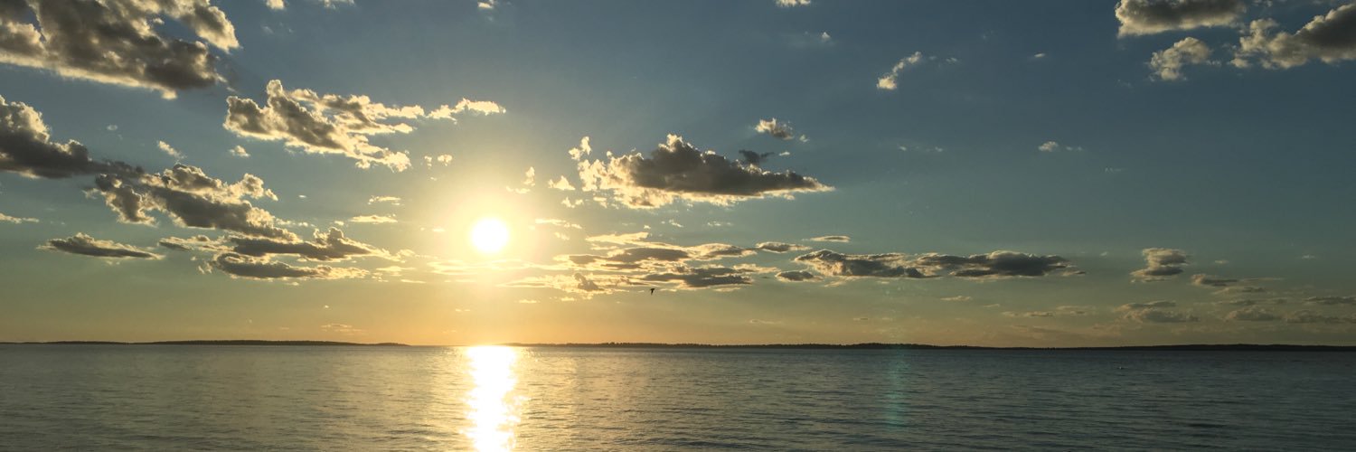 emstweeeets's profile banner image