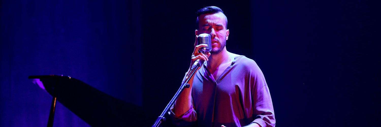 ozlemcz's profile banner image