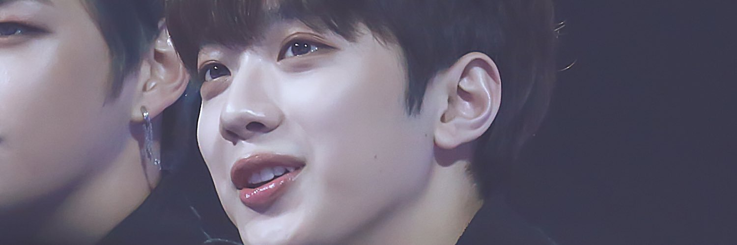 nine923129's profile banner image