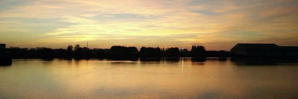 leysamber_'s profile banner image