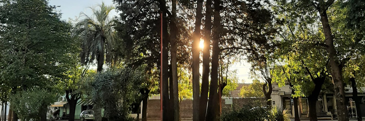 DeisydCar's profile banner image