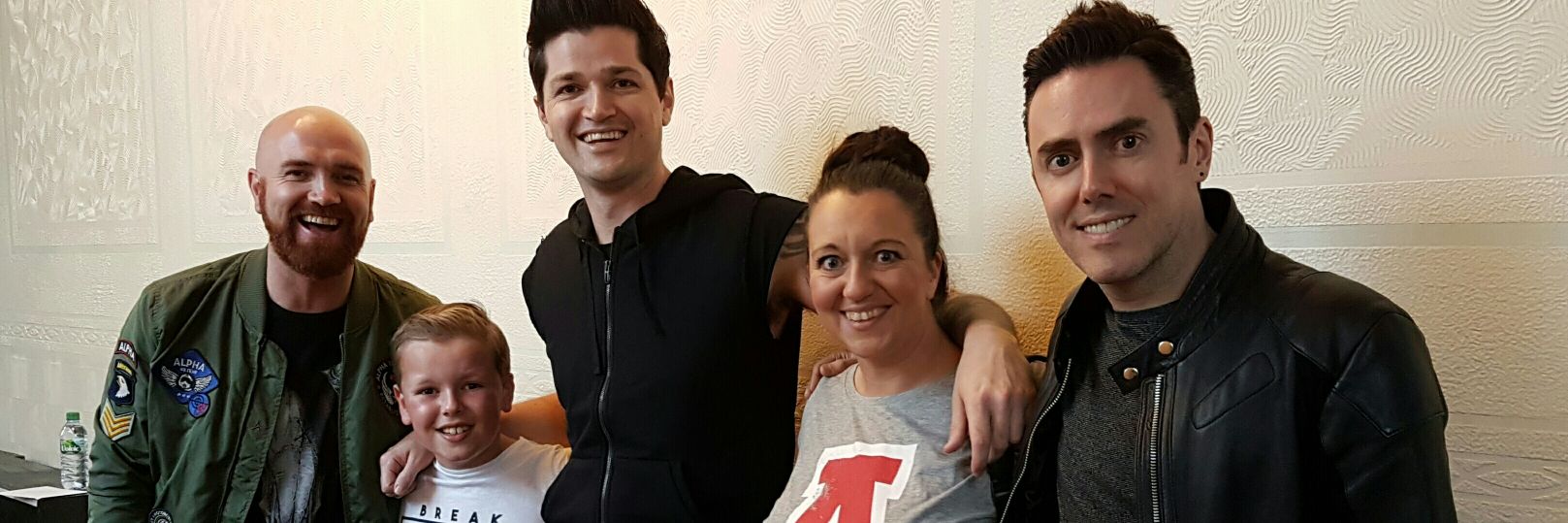 vicj74's profile banner image