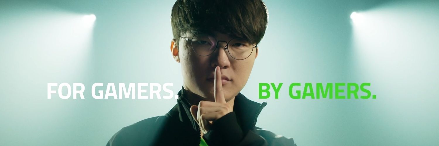 Team RΛZΞR banner