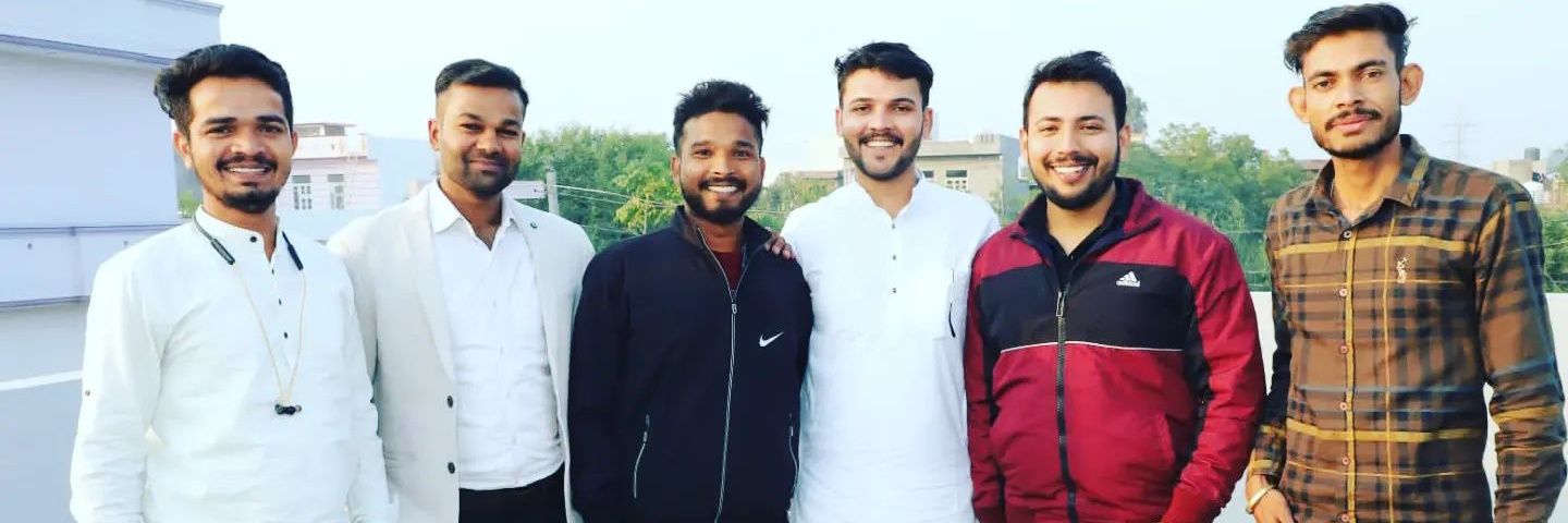 Roneychhari's profile banner image