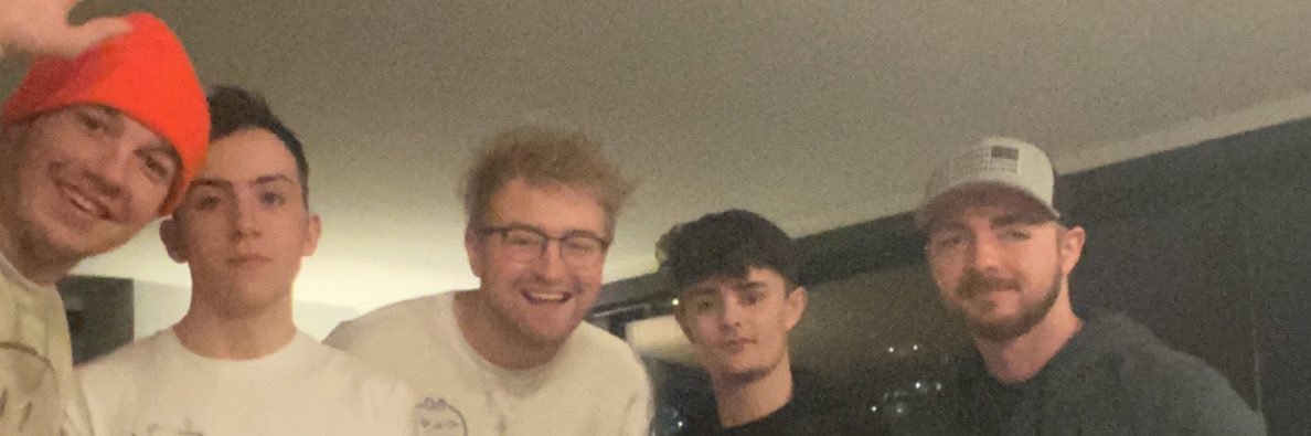 BrayBray_33's profile banner image