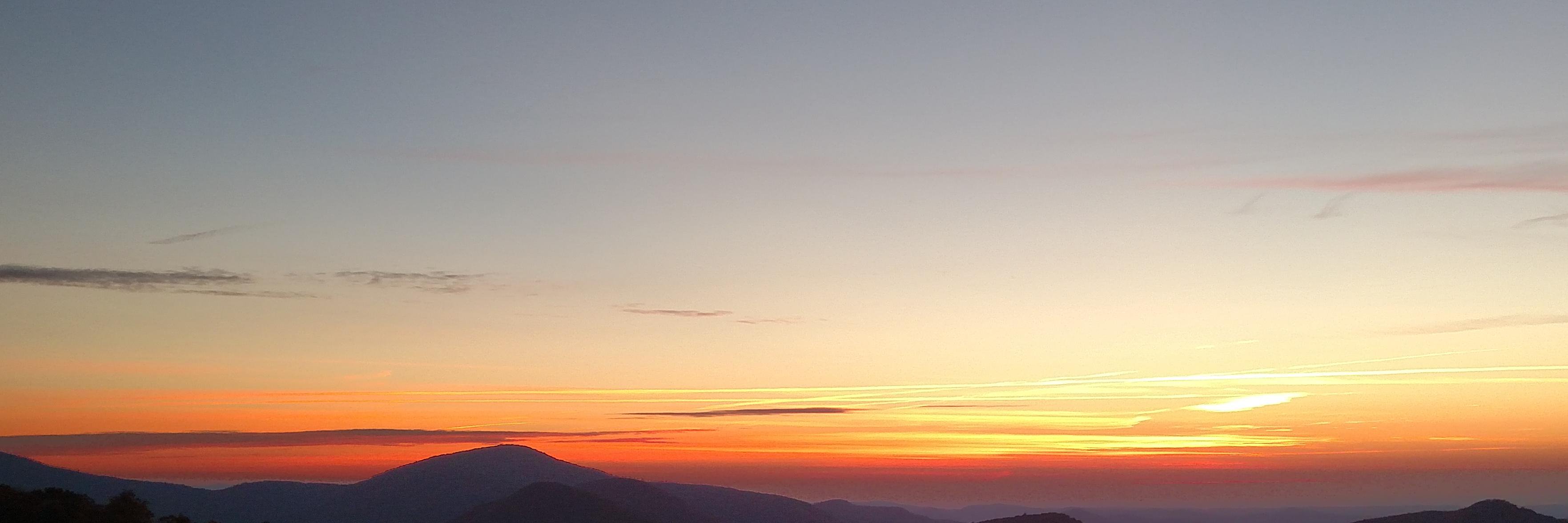 RunHikeExplore's profile banner image