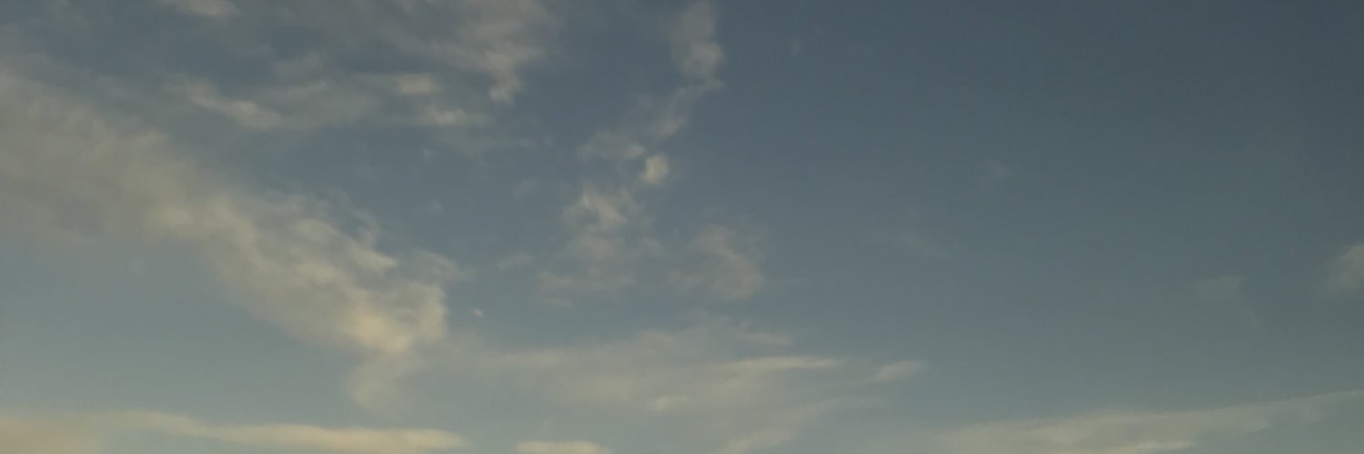 emmarrobbb's profile banner image
