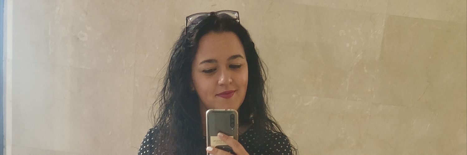 nere_90's profile banner image