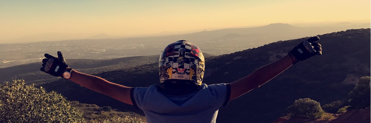 AlejandroSaave9's profile banner image