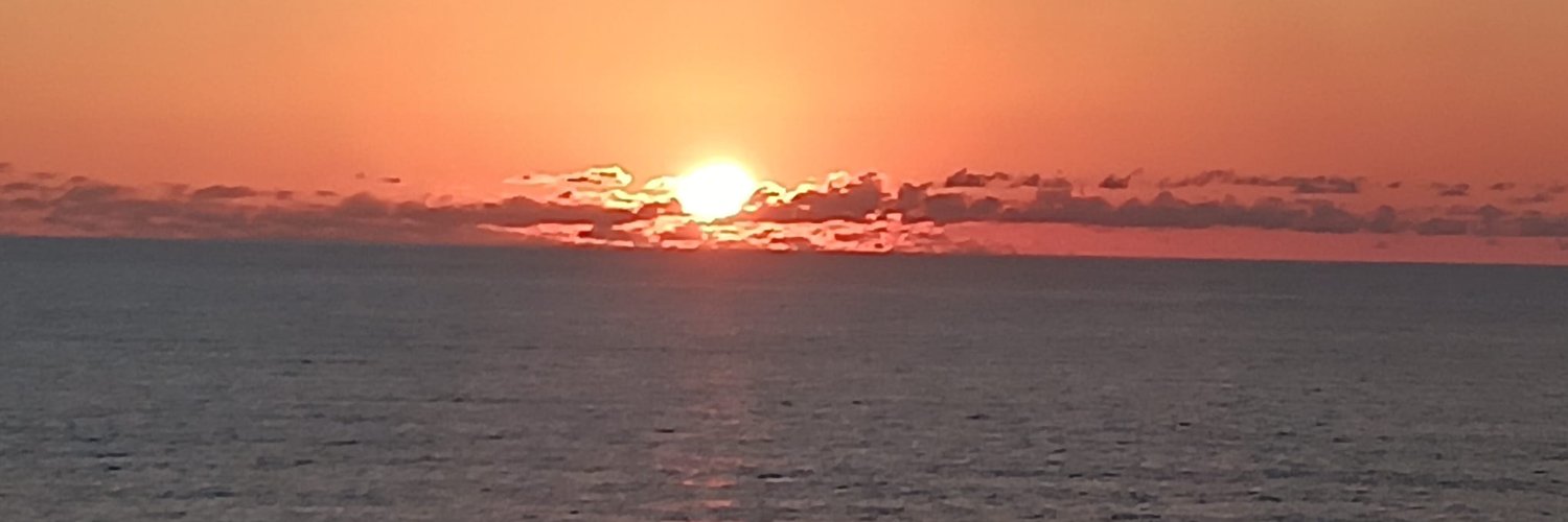 whyeyes's profile banner image