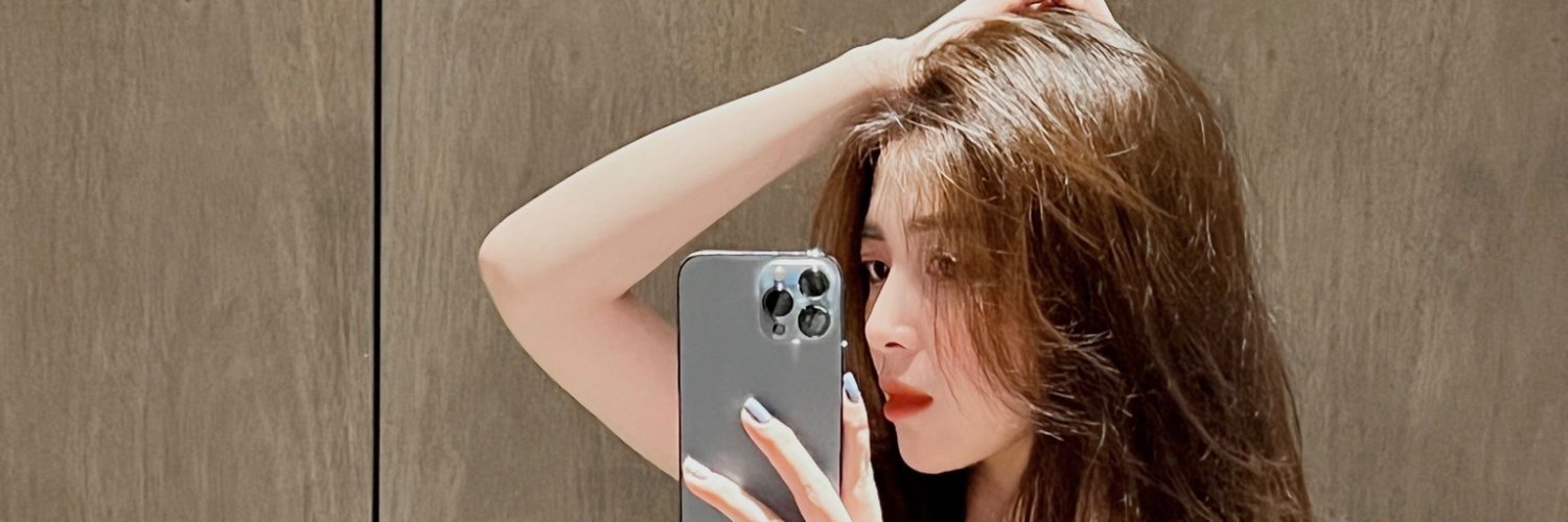Trang_NaBiii's profile banner image