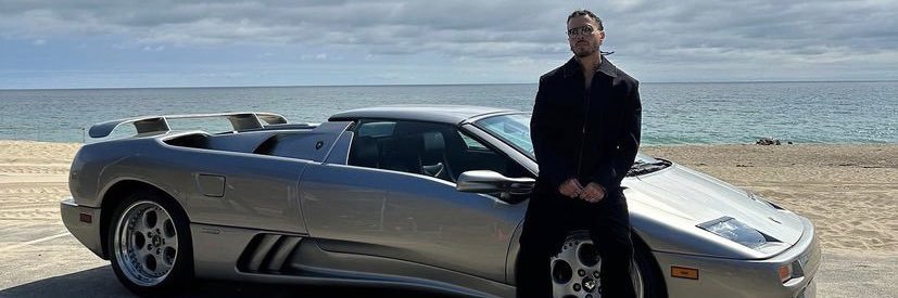 valcrisp's profile banner image