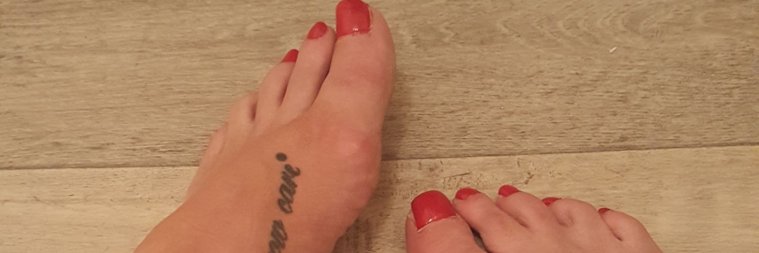queenrinse's profile banner image