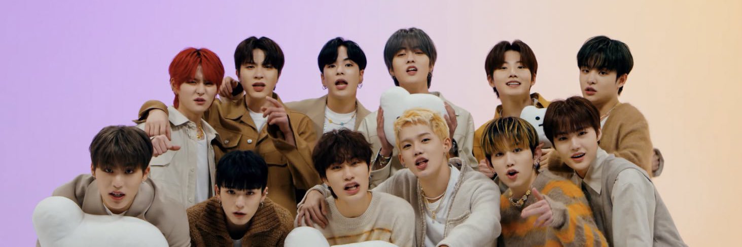 moonxaug's profile banner image