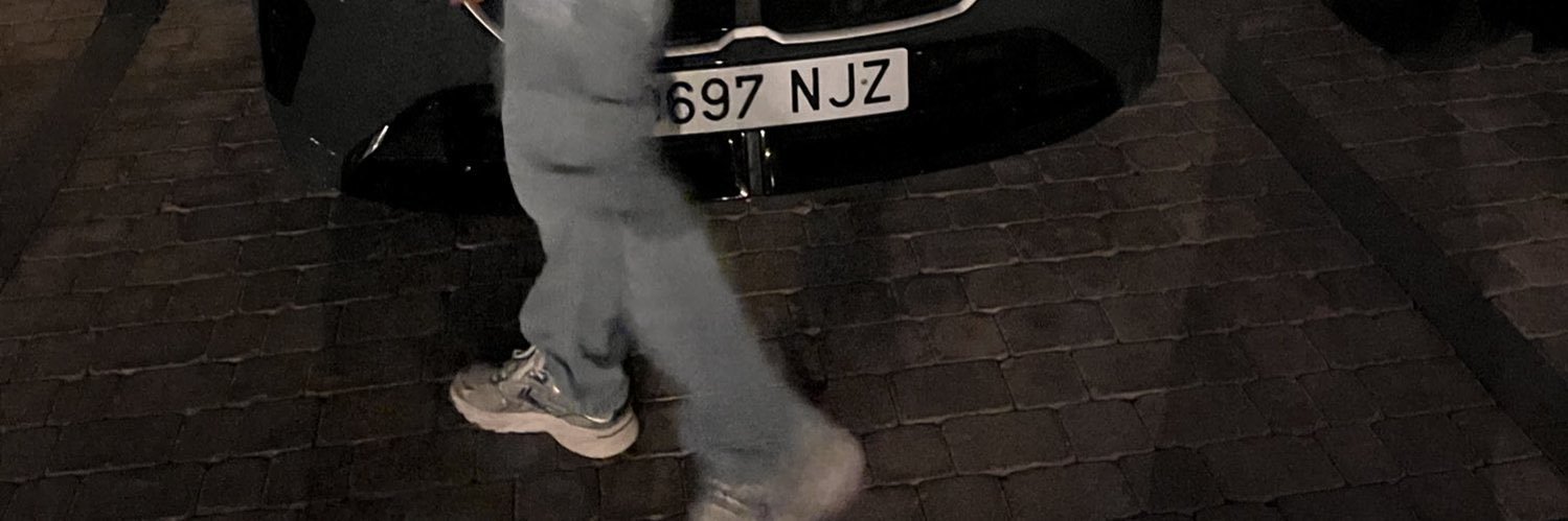 chdd27's profile banner image