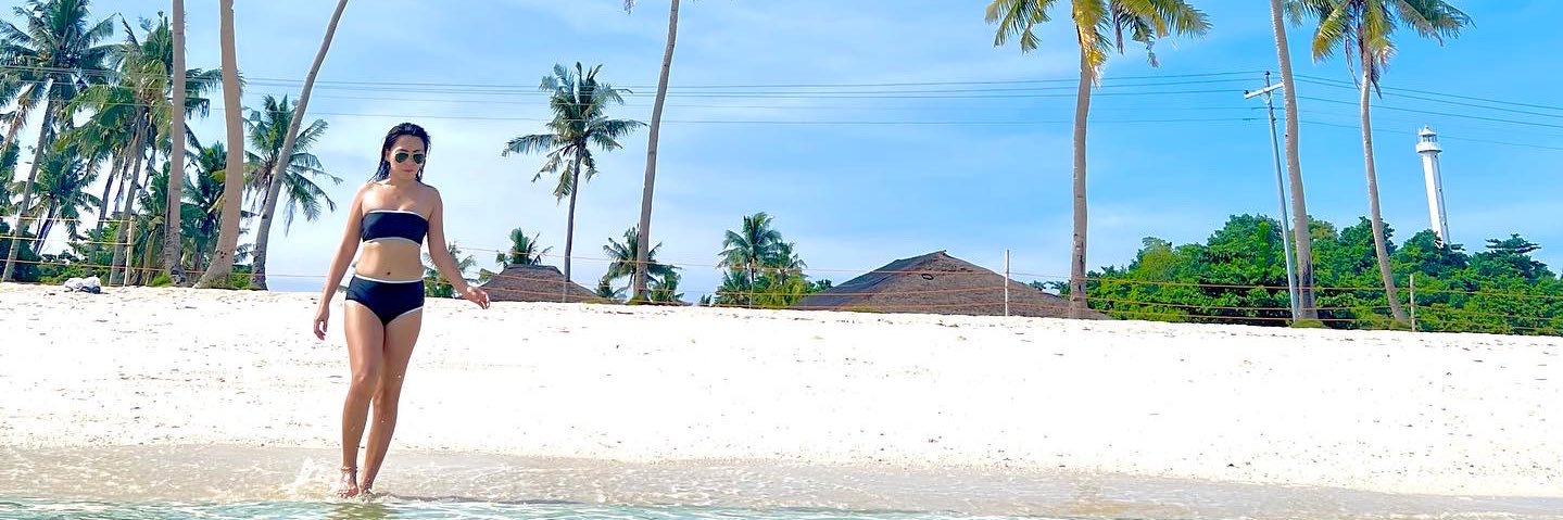 poyencee's profile banner image