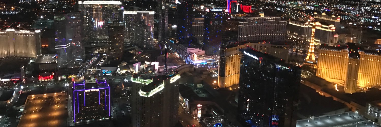 le_nmoores_'s profile banner image