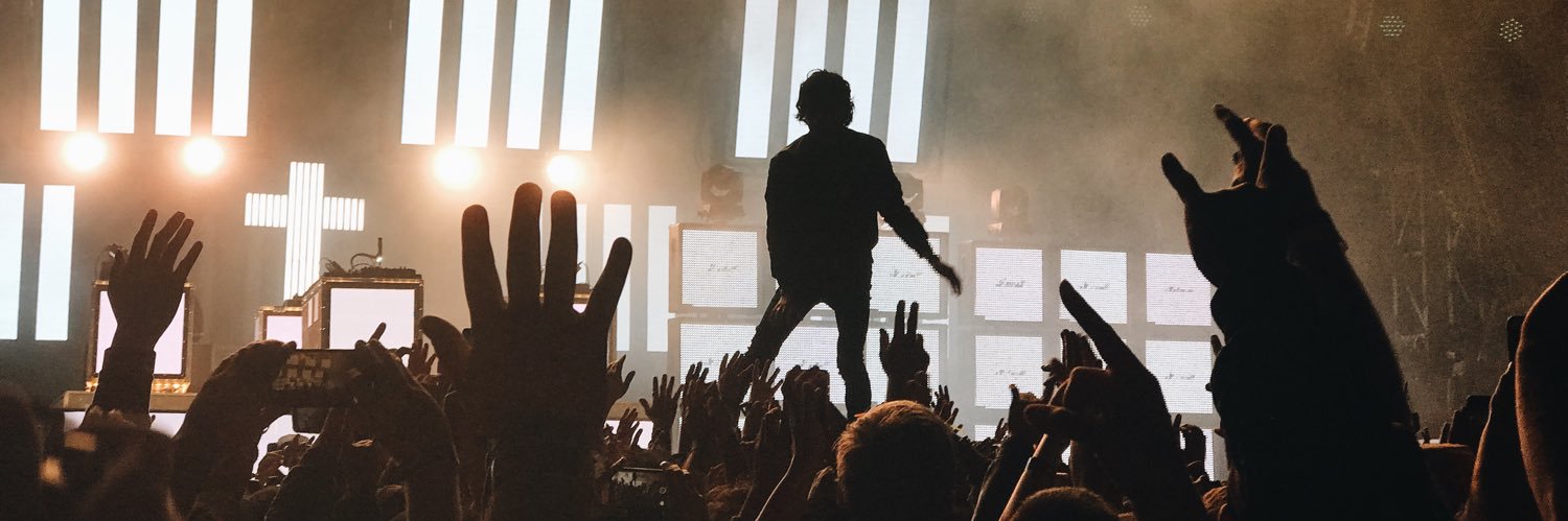 takeitizzy's profile banner image