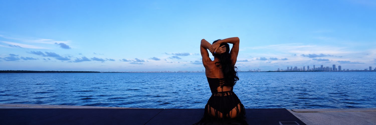 annapesaof's profile banner image