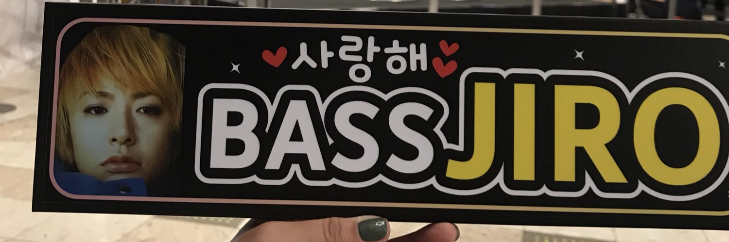 Yo11202Yo1120's profile banner image