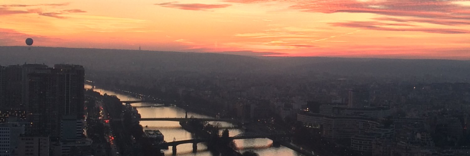 Anarosaac's profile banner image