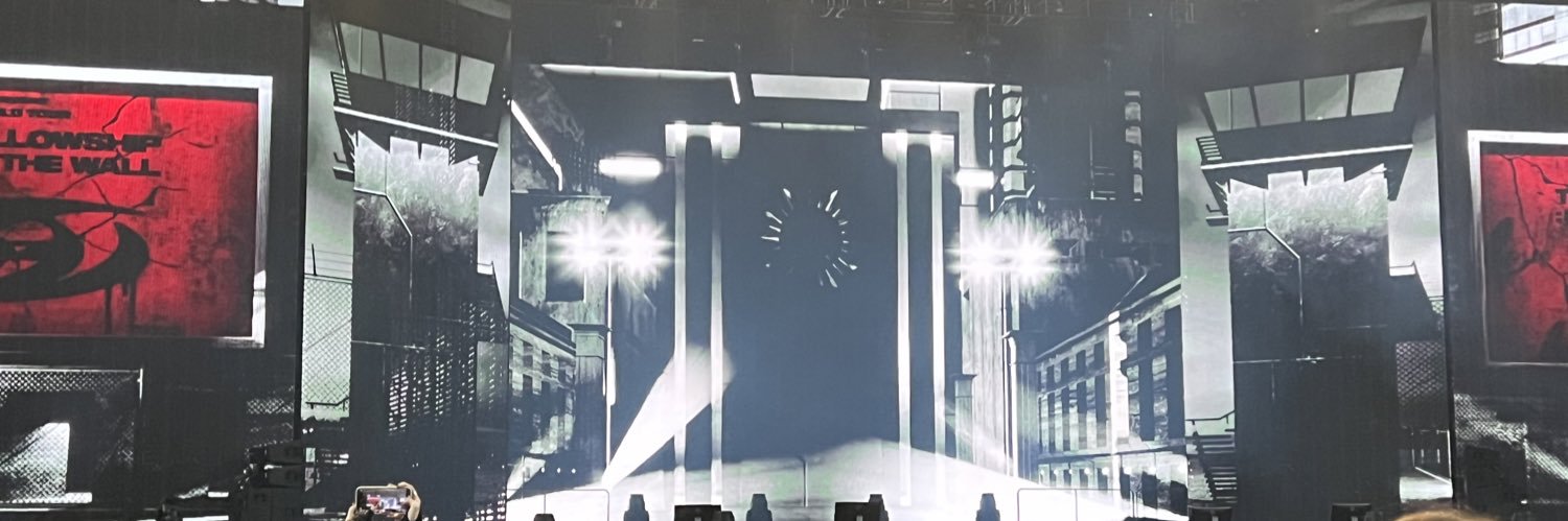 a_ro_ck's profile banner image