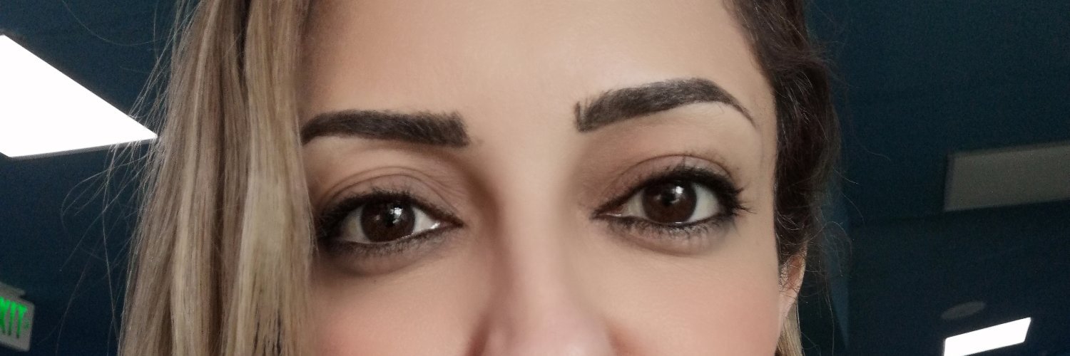 LARA_ZASH's profile banner image