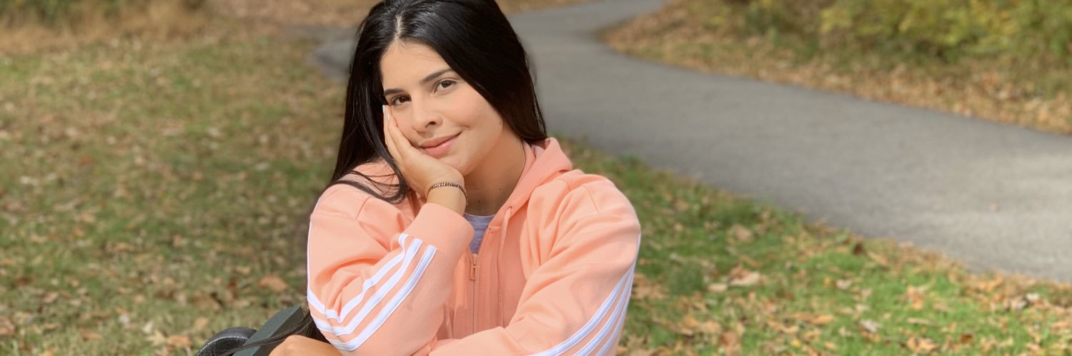 moni_vargas07's profile banner image