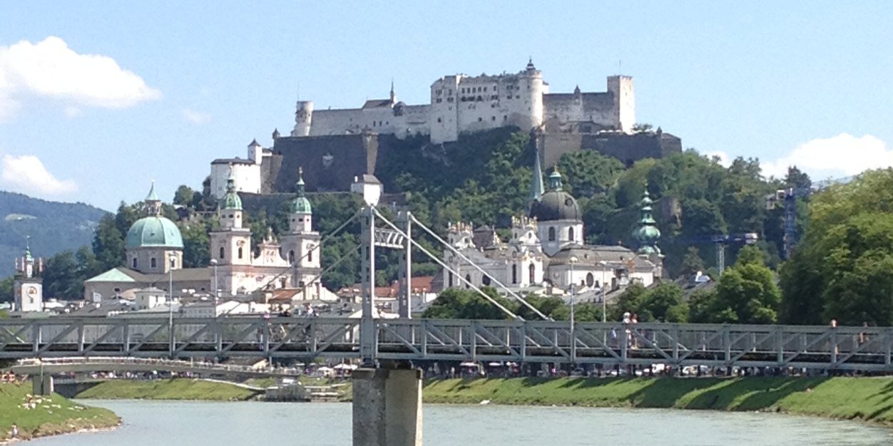 Frau_Kahn's profile banner image