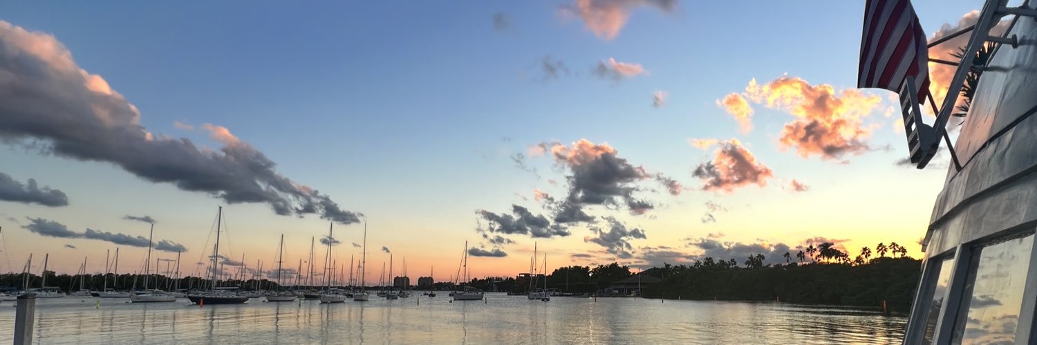 riIeydoc's profile banner image