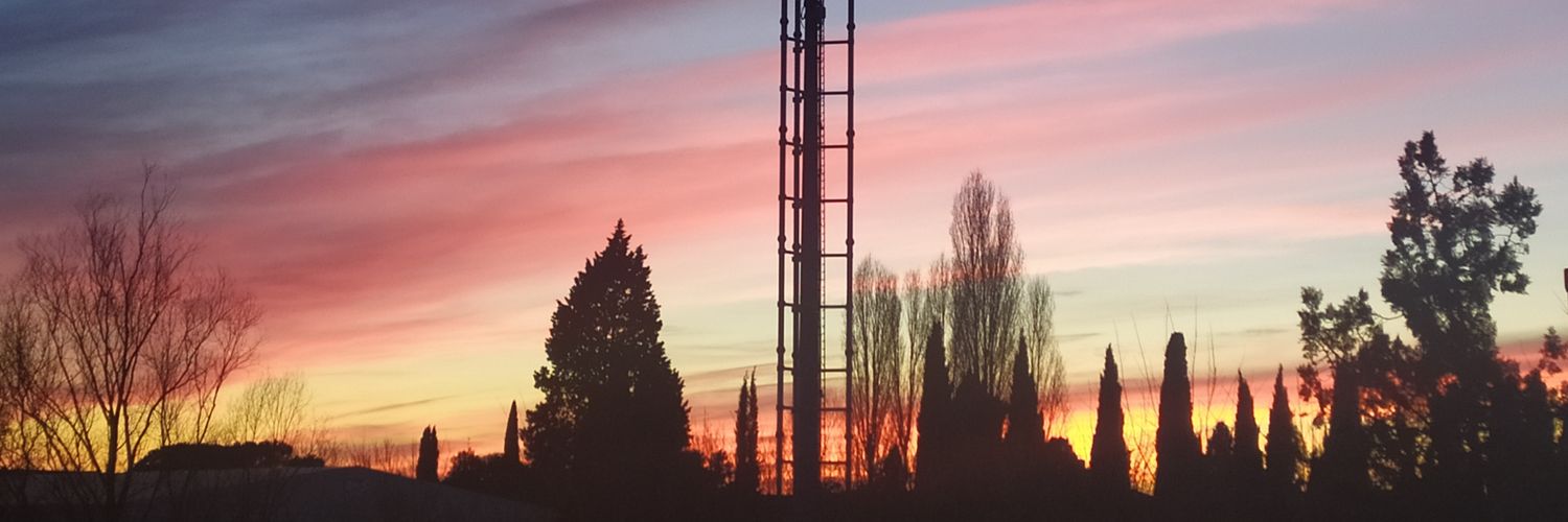 INeedYourHungs's profile banner image