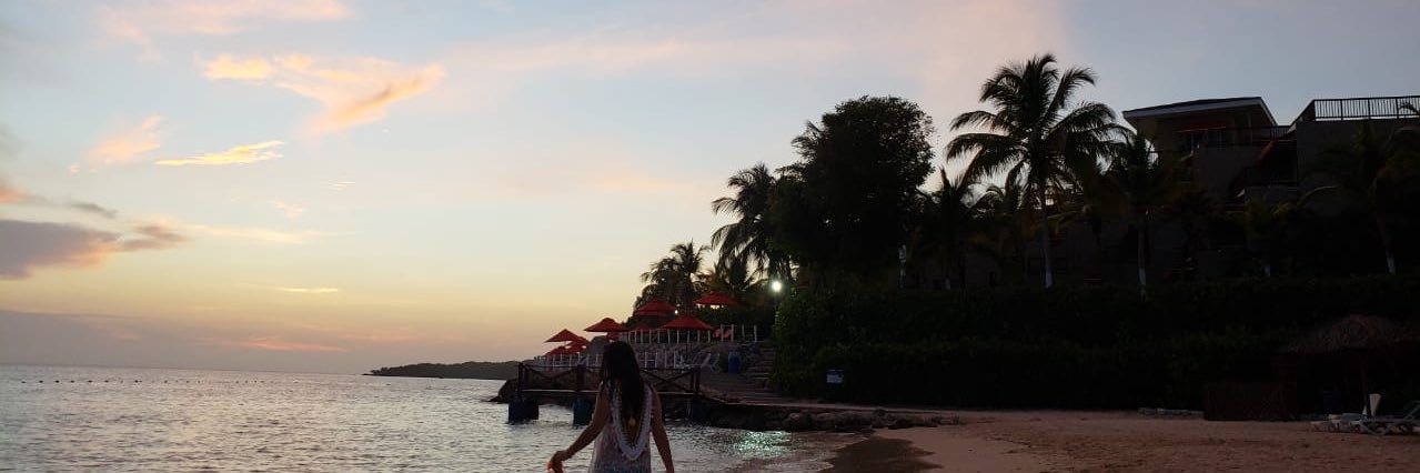 Milagros_Guzman's profile banner image